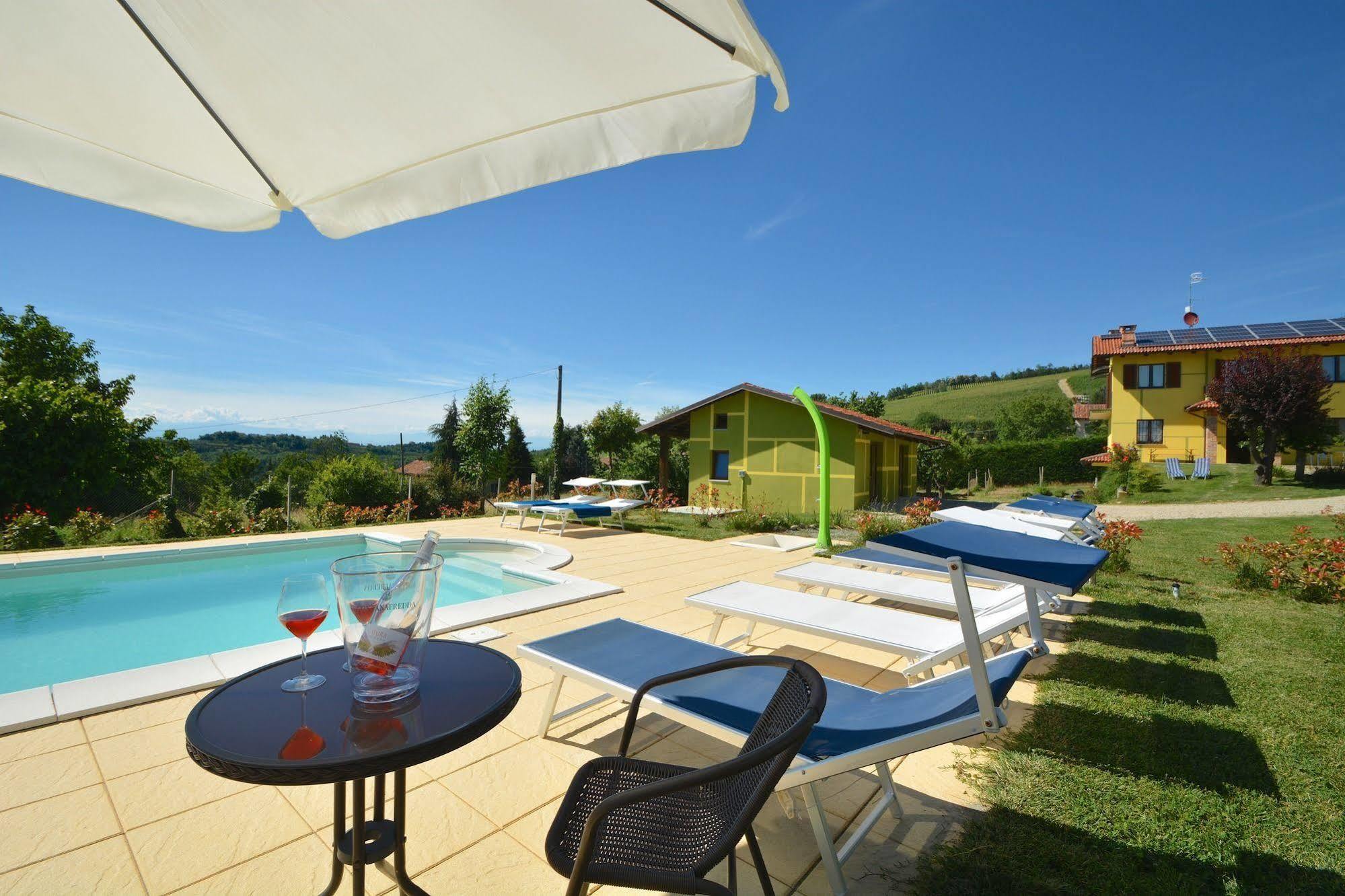 The Green Guest House Barolo Exterior foto